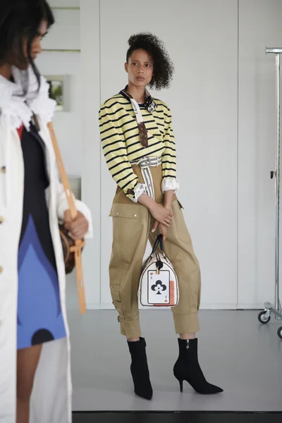 Look 8